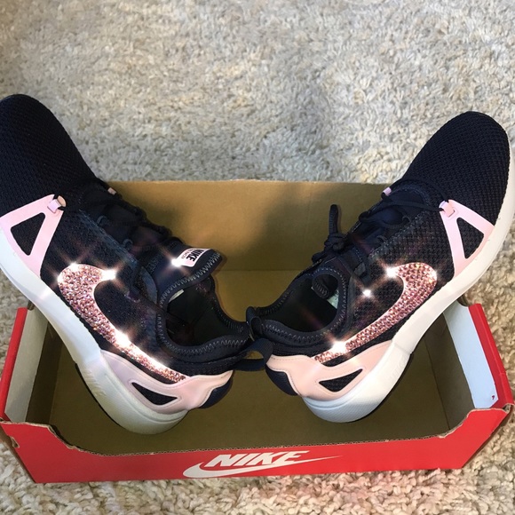 Crystal Nike Dual Racers - Picture 2 of 8